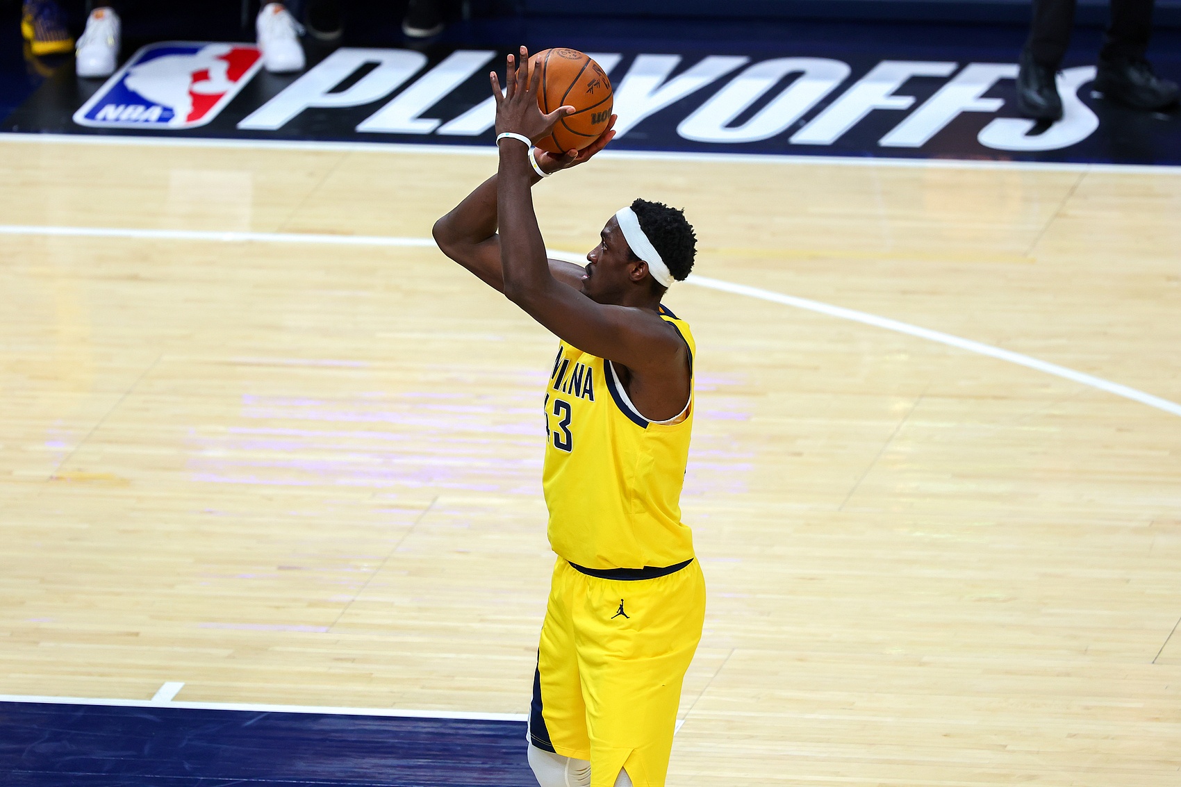 包含猛龙客场告捷,西亚卡姆领军狂轰分的词条 包含猛龙客场告捷,西亚卡姆领军狂轰分的词条