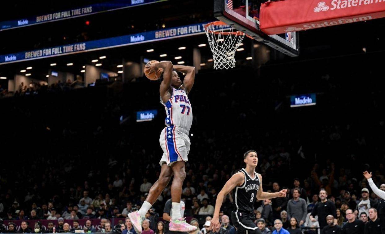 魔术鏖战太阳,恩比德状态火热 魔术鏖战太阳,恩比德状态火热