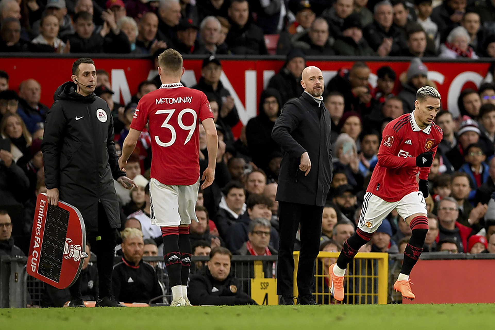 富勒姆将迎战曼联，挑战强大对手的简单介绍