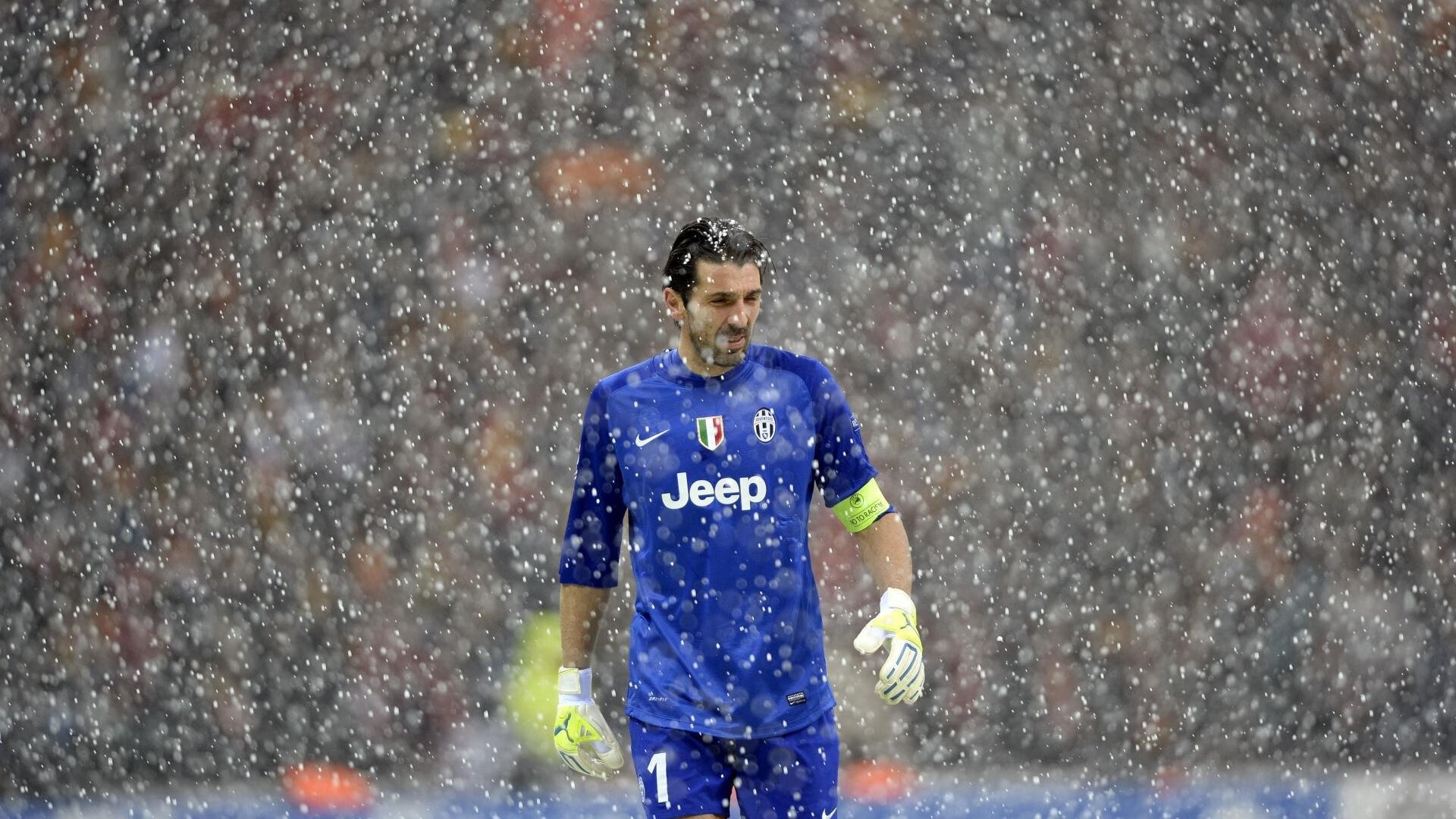 舞台的尺度,从佛罗伦萨到威尔士,阿尔瓦雷斯在聚光灯下绽放