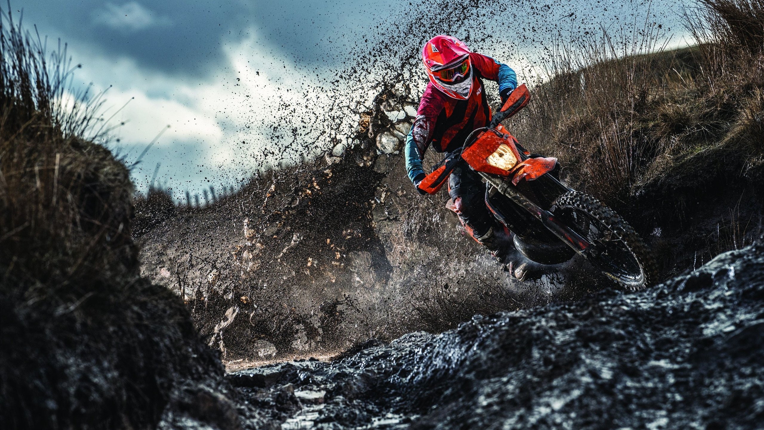 罗德里一肩扛起全队，韩国力克智利背后的唯一性启示